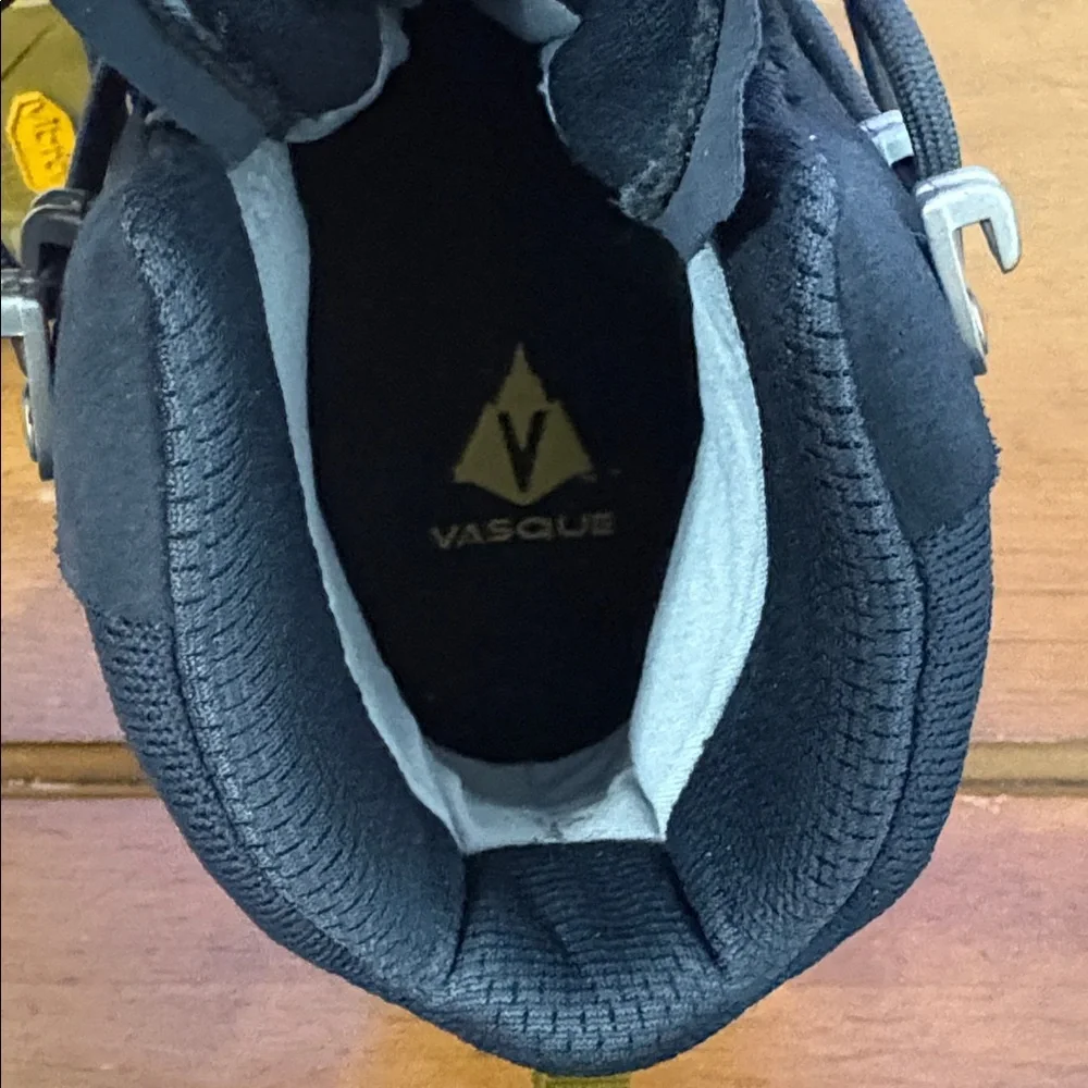 Vasque Breeze LT NTX Midtop Hiking Shoes Size 8.5